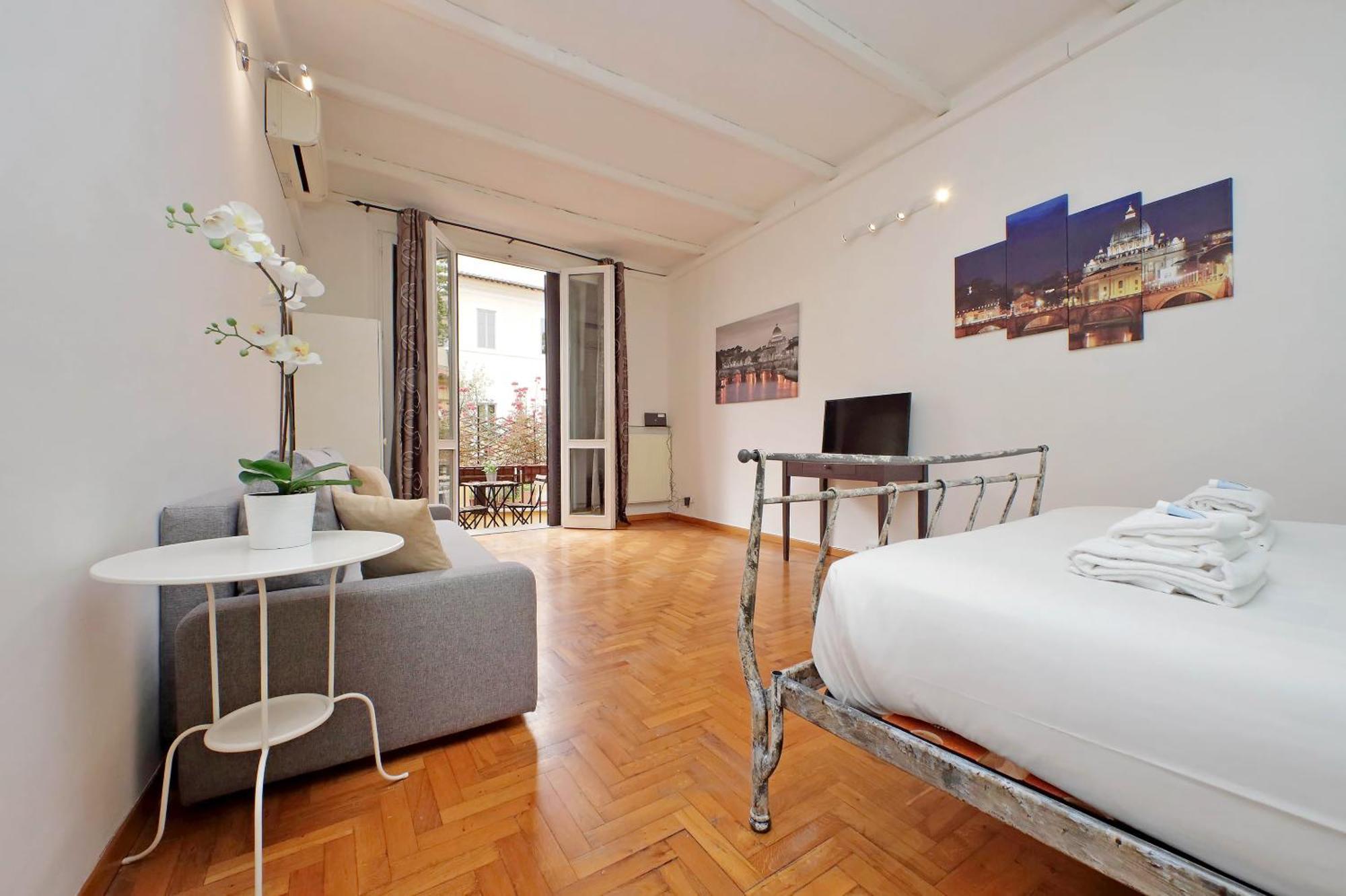 La Civetta A Navona Apartment *